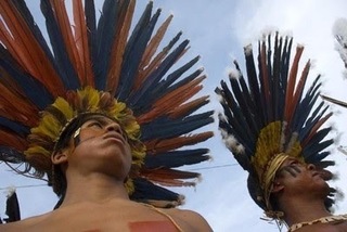 ブラジルの先住民族ボロロ族の画像.jpg