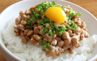 卵納豆ごはんの画像.jpg