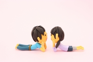 夫婦で見つめあっている画像.jpg